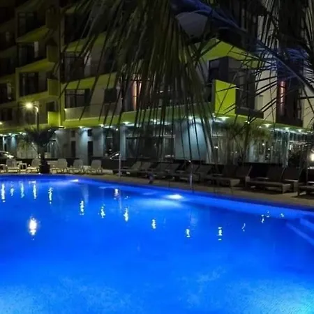 Alezzi Sylver 2 アパート *