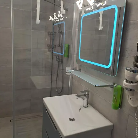 Alezzi Sylver 2 Apartment